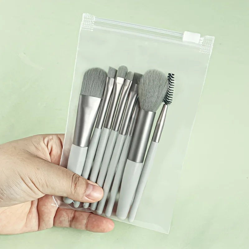 Makeup Brushes 8Pcs Set Travel Makeup Brush Kit with Bag Mini EyeShadow Foundation Loose Powder