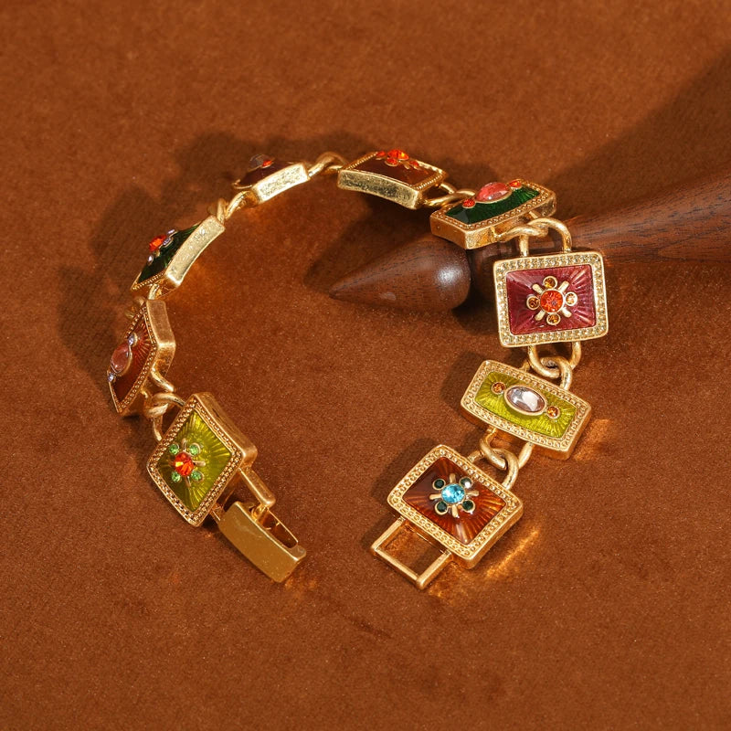 Vintage Jewelry Square Flower Charm Bracelet Antique Gold Color Designer Retro Luxury