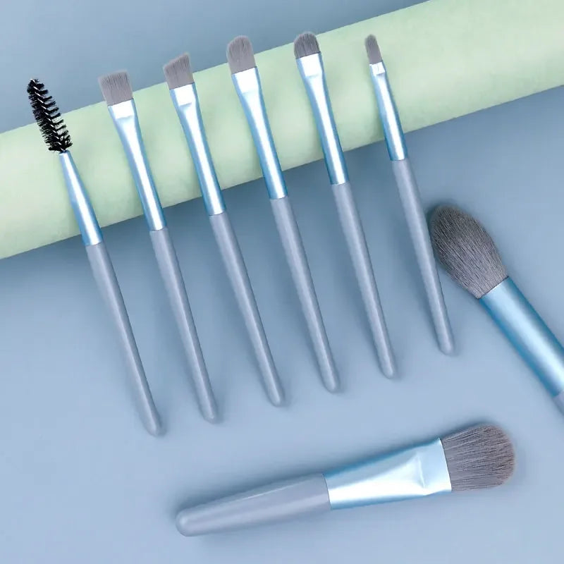 Makeup Brushes 8Pcs Set Travel Makeup Brush Kit with Bag Mini EyeShadow Foundation Loose Powder